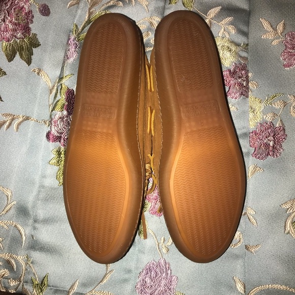 NWT Minnetonka Moccasins - Picture 4 of 6
